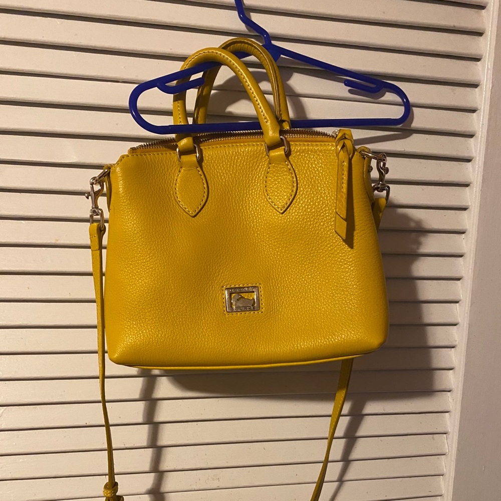 Dooney & Bourke purse